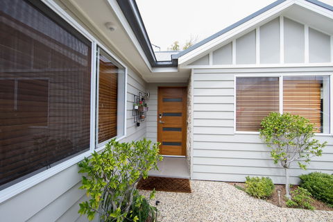 Armidale Cottage - VIC Tourism 0
