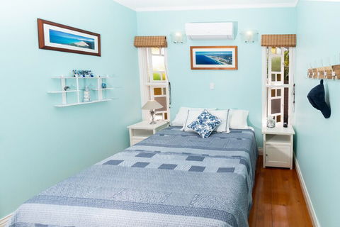 Beach House Cairns - VIC Tourism 3