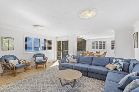 South Pacific Unit 6 Amazing Unit Opposite The Beach. - VIC Tourism 4