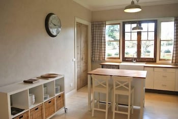 La Maisonette - Gorgeous 2 Bedroom - VIC Tourism 0