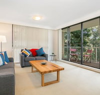 Tranquil tree top hideaway 608i