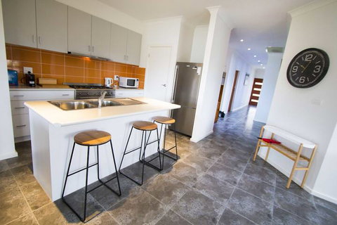 Casa Del Lago - VIC Tourism 2