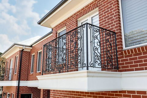 4 Bedroom Inner City Townhouse â€“ Sleeps 9 - VIC Tourism 5