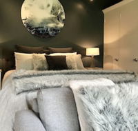 Adelaide Hills Retreats - VIC Tourism