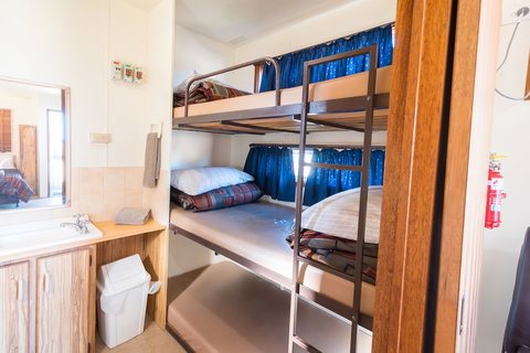 Edithburgh Caravan Park - VIC Tourism 3