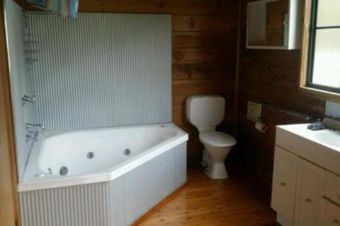 Abelia BIG SPA NO 1 Cottage - VIC Tourism 5
