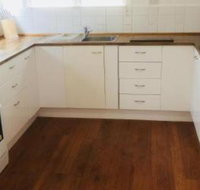 Cottage on Cork Hatfield House - VIC Tourism