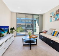 Spacious and Serene Apt in the Leafy Suburb - VIC Tourism