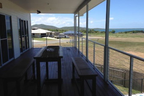 The Beach House - VIC Tourism 0