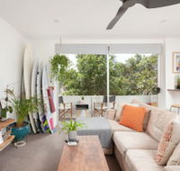 Surf Side Oasis with Balcony near Beach - VIC Tourism