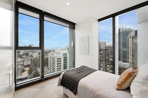 Ultra Modern Brand New CBD View - VIC Tourism 3