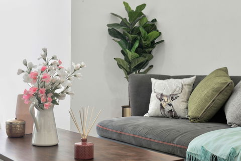 Elegant 2 Bedroom Terrace In Premium Condition - VIC Tourism 1