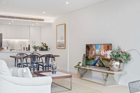 Brand New Ultra Luxe Apt Next To Central CBD - VIC Tourism 4