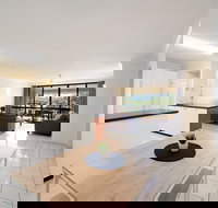 Tropical Family Escape