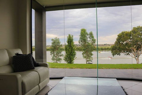 River Devine Murray Bridge - VIC Tourism 4