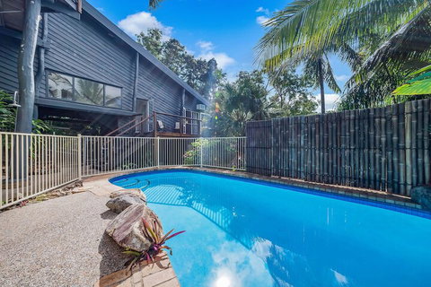 The Treehouse - VIC Tourism 4