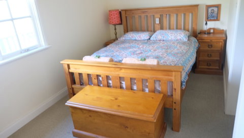 Yea Woodduck Cottage - VIC Tourism 1