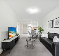 Modern Luxury Apartment Walking Distance to Train Station - VIC Tourism
