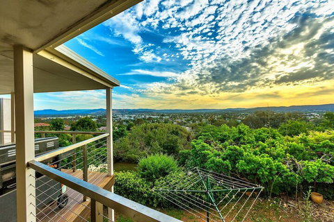 Highview - VIC Tourism 0