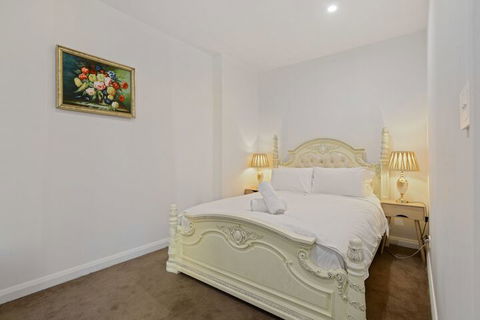HomeHotel Cozy Duplex In Serene Suburb - VIC Tourism 2