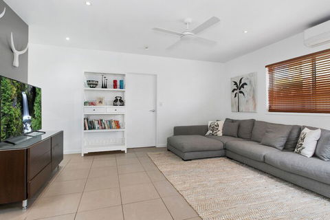 BEACH HOUSE On PEARL - VIC Tourism 2
