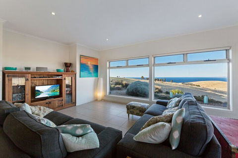 Fleurieu Coastal Retreat Lot 150 Myponga Beach Road - VIC Tourism 5