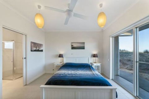 Fleurieu Coastal Retreat Lot 150 Myponga Beach Road - VIC Tourism 0