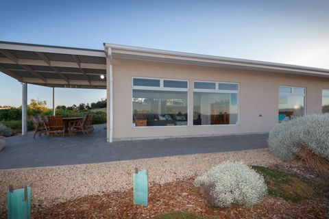 Fleurieu Coastal Retreat Lot 150 Myponga Beach Road - VIC Tourism 3