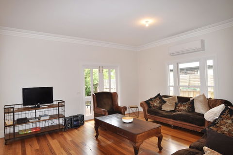 Paperbark Homestead PET Friendly - VIC Tourism 5