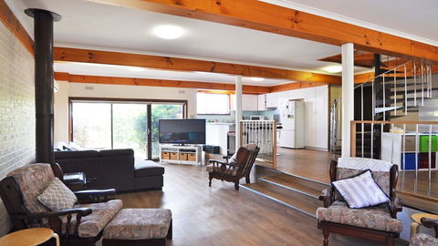 Getaway On Garden Free Wifi PET Friendly - VIC Tourism 0