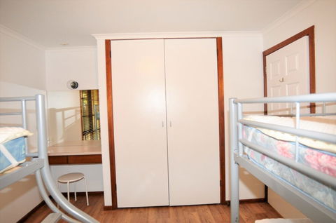 Palm Waters 4 PET Friendly - VIC Tourism 1