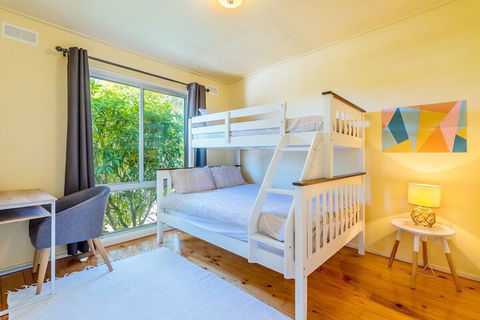 Inverloch Beach HUT Close TO Beach & Shops! - VIC Tourism 6