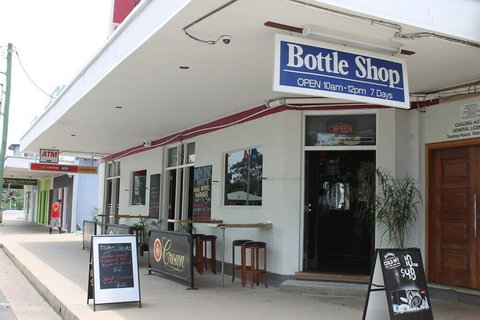 Carlon's Hotel - VIC Tourism 1