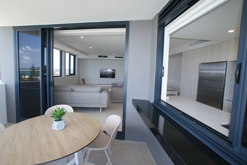 Breeze Apartment 801 - VIC Tourism 6