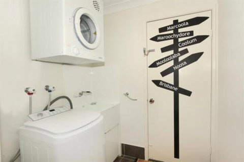 Unit 1 / 14 Tamarindus Street Marcoola Beach Pet Friendly 300 BOND Linen Supplied - VIC Tourism 3