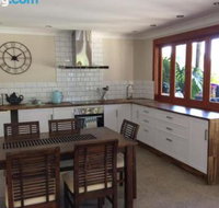 Takura Heights Modern Country Apartment with Pool Access - VIC Tourism