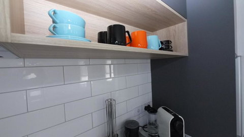 Stylish Holiday Unit - VIC Tourism 1