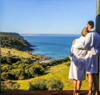 Sea Dragon Lodge  Villas - VIC Tourism