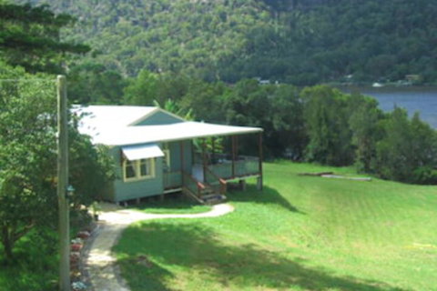 Singletons Retreat - VIC Tourism 0