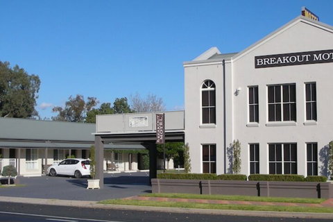 Breakout Motor Inn - VIC Tourism 4