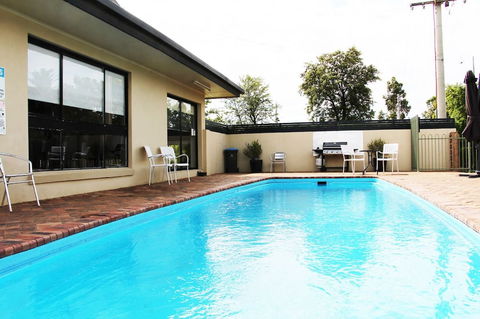 Boulevard Motor Inn - VIC Tourism 1