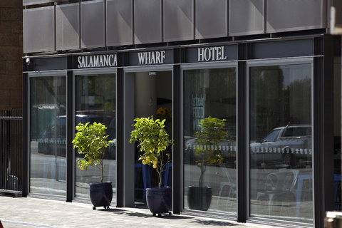 Salamanca Wharf Hotel - VIC Tourism 1