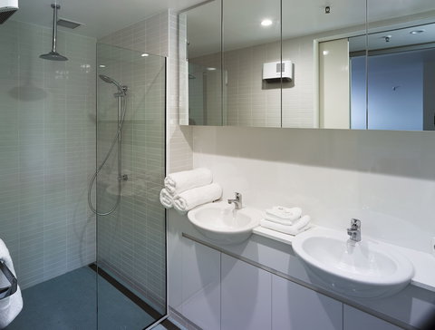 Salamanca Wharf Hotel - VIC Tourism 4