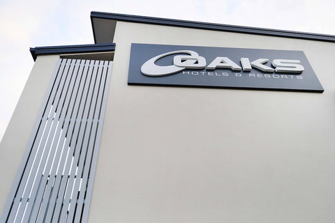 Oaks Middlemount Suites - VIC Tourism 5