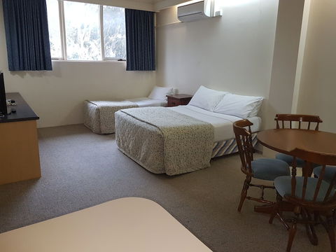 Hotel Cavalier - VIC Tourism 6