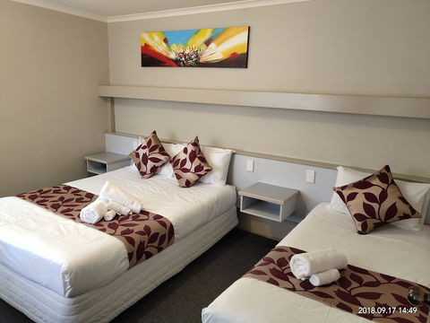 The Coachman Motel & Units - VIC Tourism 5