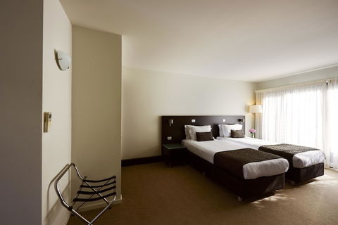 Station Motel Parkes - VIC Tourism 4