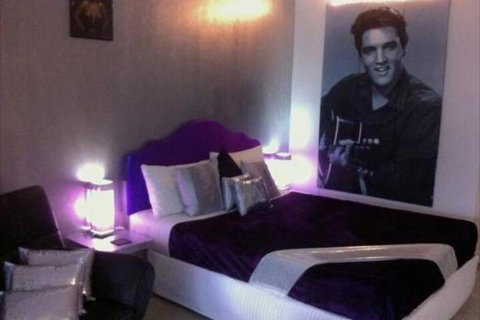 Cotton Tree Beach Motel - VIC Tourism 3