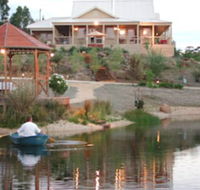 Blue Cliffs Retreat - VIC Tourism