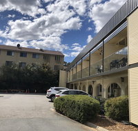 Canberra Short Term and Holiday Accommodation - VIC Tourism